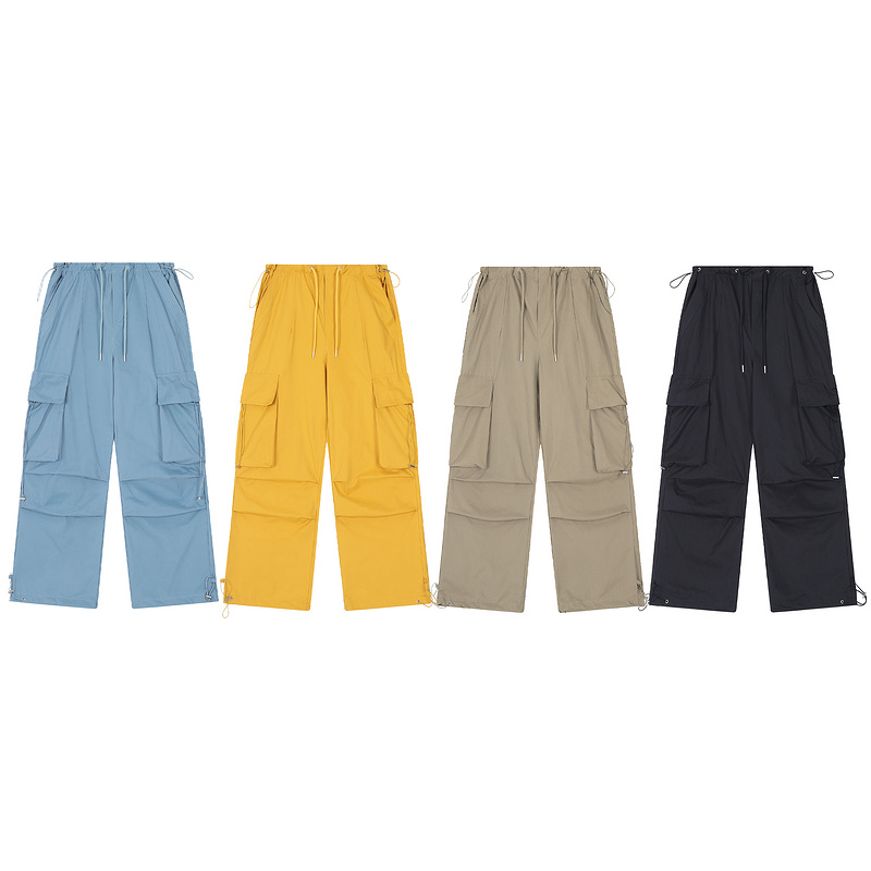 American style trendy outdoor workwear with loose creases and straight leg pants